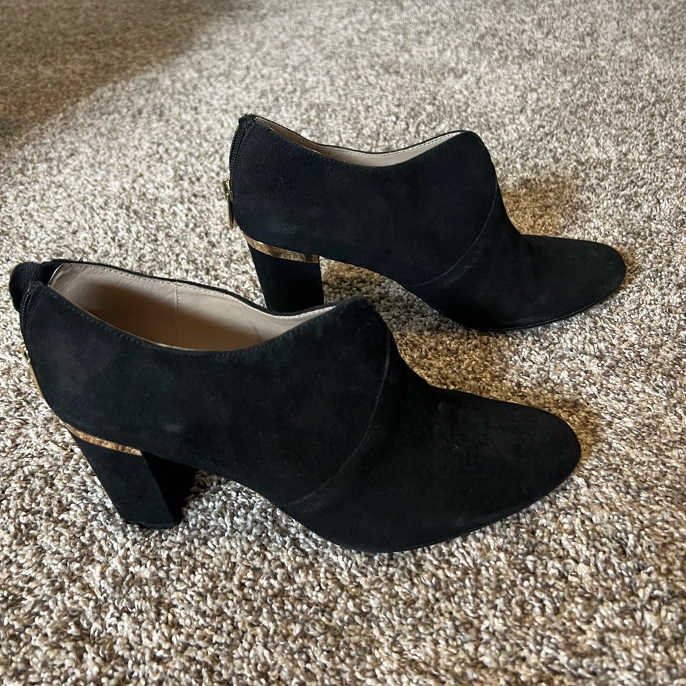 Elegant Black Women's Suede Heeled Boots